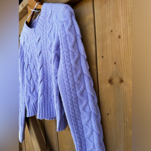 Pastel Purple Sweater Cable Knit Soft Cozy Winter Holiday 🦄 - Picture 4 of 9